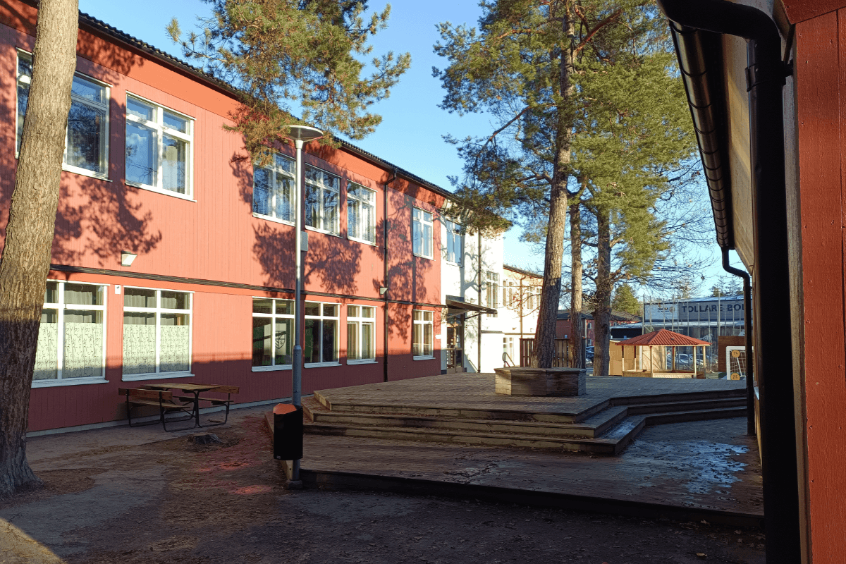 Noblaskolan Saltsjö-boos skolbyggnad.